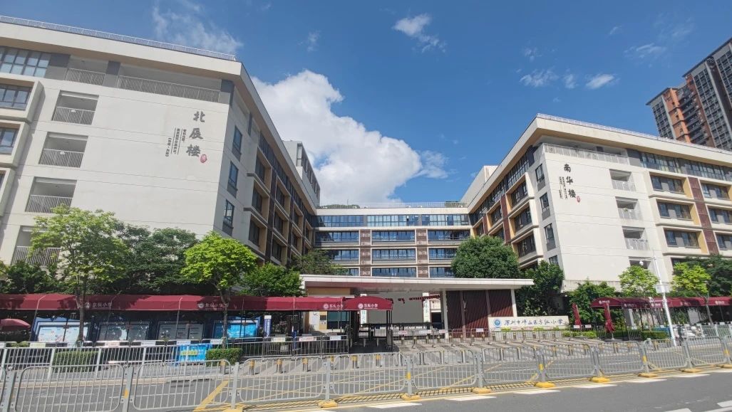 18-250P11SK9641.jpg