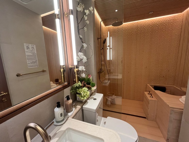 18-2609131I434H6.jpg